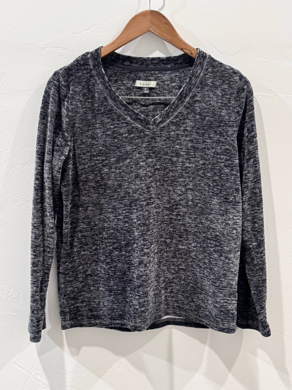 Nicole Miller Black/Gray "Space Dye" Long Sleeve V-Neck Loungewear Size Medium